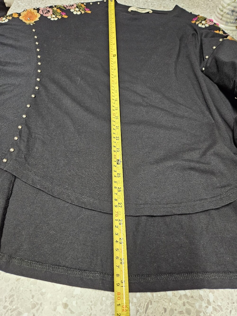 Three Bird Nest Tomcat Studded High Low Top Size Large Black Boxy - Picture 5 of 10